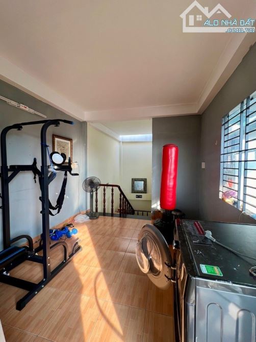 52m2 - hẻm xe tải thông - lô góc 2 MT - tiện KD buôn bán - 5