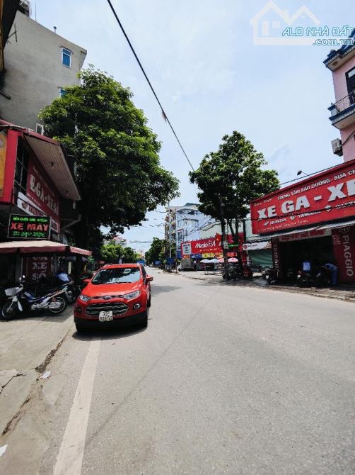 MẶT PHỐ LÔ GÓC KINH DOANH SẦM UẤT CAO LỖ - ĐƯỜNG 2 XE BUS TRÁNH -SẴN NHÀ 2 TẦNG KINH DOANH