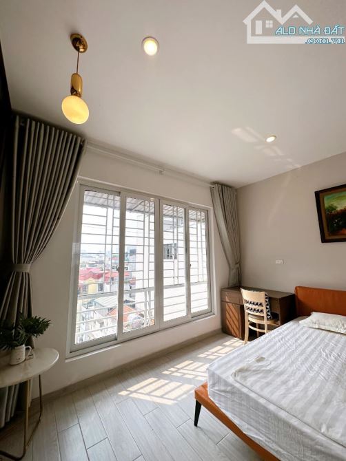 BÁN TÒA APARTMENT Ở ĐƯỜNG QUẦN NGỰA - BA ĐÌNH, 75M2*4.5M*7T T.MÁY, PHÂN LÔ, GARA - VỈA HÈ - 10