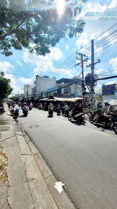 NHÀ 2 TẦNG MẶT TIỀN CHỢ NGUYỄN VĂN QUÁ, CN : 99,5 M2, CHỈ 6,5 TỶ - 1