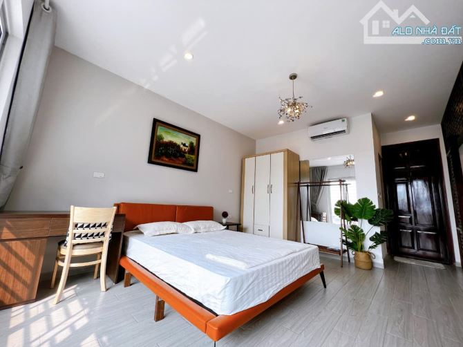 BÁN TÒA APARTMENT Ở ĐƯỜNG QUẦN NGỰA - BA ĐÌNH, 75M2*4.5M*7T T.MÁY, PHÂN LÔ, GARA - VỈA HÈ - 12