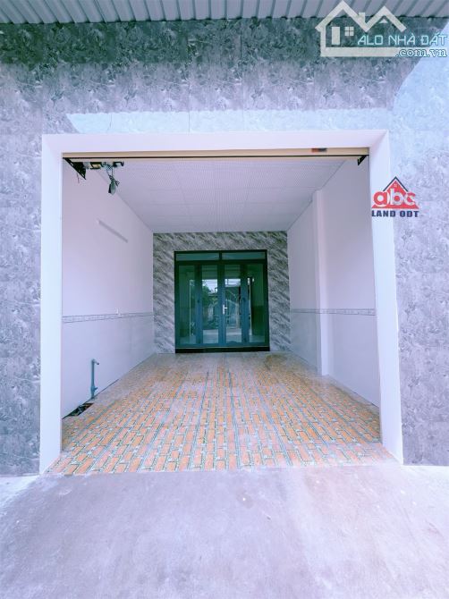 Bán nhà mới hoàn thiện 100% Gần Nhà Hàng Trung Đông GX Ngọc Đồng P.Tân Hoà . - 2