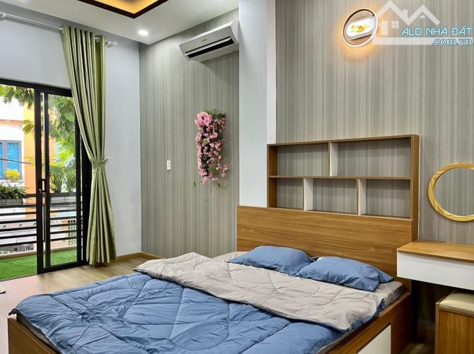 BÁN NHÀ MẶT TIỀN CÙ CHÍNH LAN - DT ĐẤT 45M2, VỊ TRÍ VÀNG KINH DOANH - GIÁ 4.X TỶ - 4