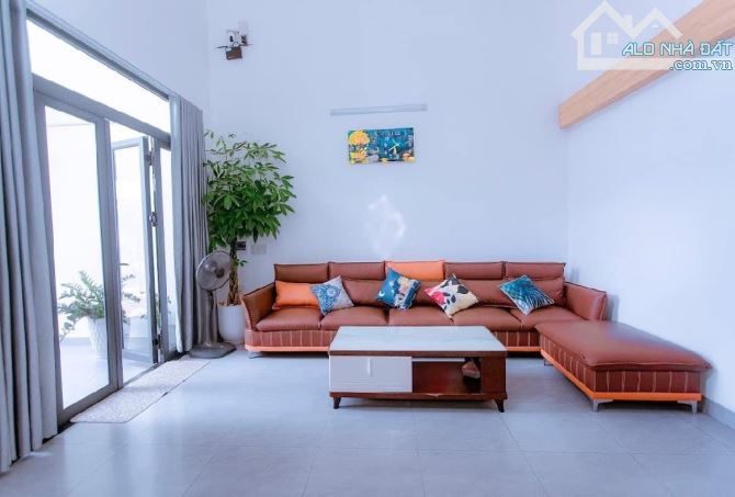 VILLAS 2 TẦNG ĐƯỜNG Ô TÔ KIỆT 106 MINH MẠNG GIÁ 3.5 TỶ- LH HẢI YẾN - 9