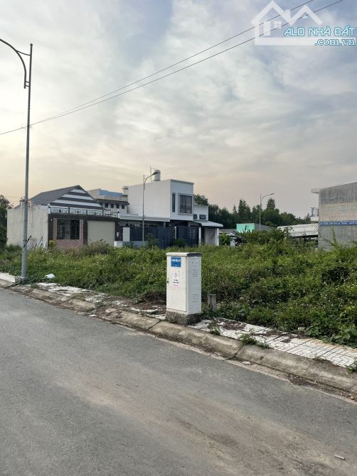 ĐẤT BÌNH MỸ CỦ CHI GIÁP HÓC MÔN QUẬN 12 THỦ DẦU MỘT DT 82M2 FULL THỔ CƯ SHR GIÁ 1.2 TỶ