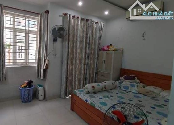 Mặt tiền kinh doanh Quận 11 - Làm Văn phòng, Spa - Hẻm xe hơi