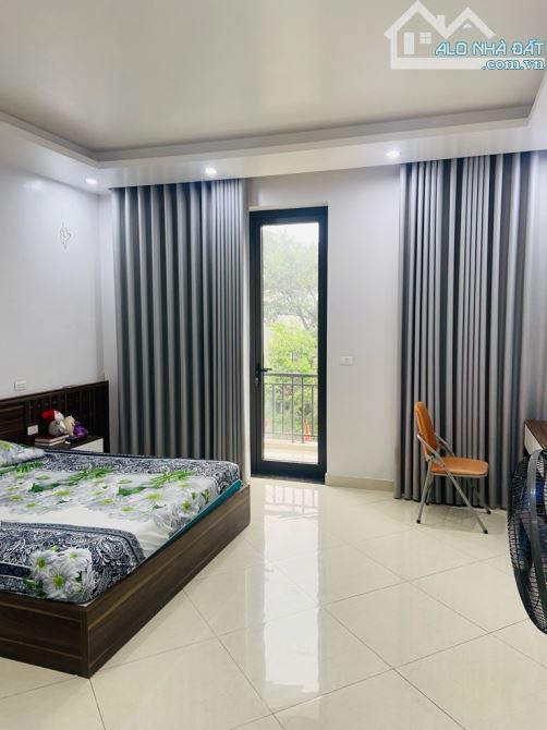 Cần bán gấp nhà mặt phố Yên Xá 100m2, 5 tầng, mt 5m, chỉ 22 tỷ, nhà đẹp, giá tốt - 1