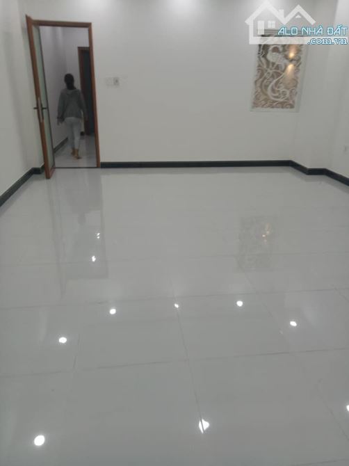 Nhà Hẻm 1 Sẹc Hẻm Thông 8M💦Phan Văn Trị Phường 10💦Đối Diện Cityland 5X18M 3 LẦU 5PN 6WC - 1