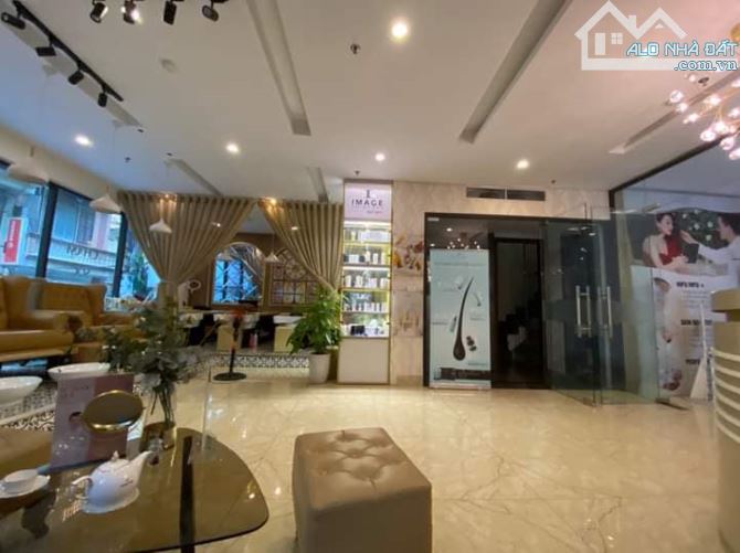 Bán 140m2 nhà phố Nguy Như Kon Tum Thanh Xuân kinh doanh 43 tỷ. - 2