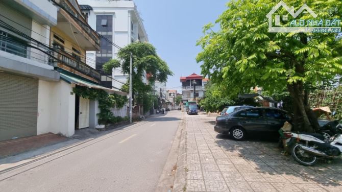 Ngộp bank bán gấp! Nhà 130m2 mặt phố Ngọc Trì-Thạch Bàn-Long Biên, chỉ 22.5 tỷ - 1