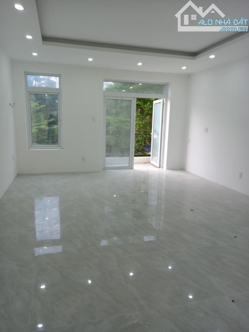 Nhà Hẻm 1 Sẹc Hẻm Thông 8M💦Phan Văn Trị Phường 10💦Đối Diện Cityland 5X18M 3 LẦU 5PN 6WC - 3