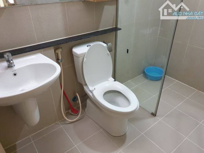 Căn Hộ The Eastern Liên Phường 79m2 2Pn2Wc Full Nội Thất Mới 8tr5 & 60m2 1Pn1Wc Full 7Tr - 5