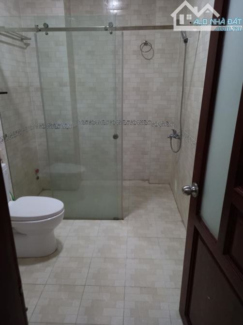 Nhà Hẻm 1 Sẹc Hẻm Thông 8M💦Phan Văn Trị Phường 10💦Đối Diện Cityland 5X18M 3 LẦU 5PN 6WC - 7