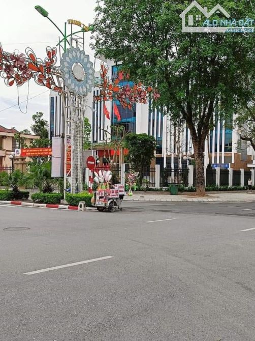 Bán nhà mặt phố Vũ Lăng, TT Thanh Trì 60m Mt 4m 4 tầng 18.9 tỷ vỉa hè Kinh doanh đỉnh