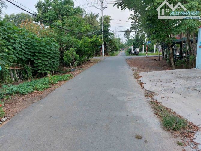 KẸT TIỀN BÁN GẤP LÔ ĐẤT RẺ 261M2 GIÁ CHỈ 1 tỷ 350 TRIỆU GỌI XEM ĐẤT
