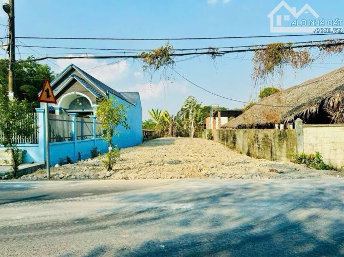 Bán đất ngay UBND xã Trung Lập Thượng , Củ Chi , 500m2 , giá chỉ 650 triệu