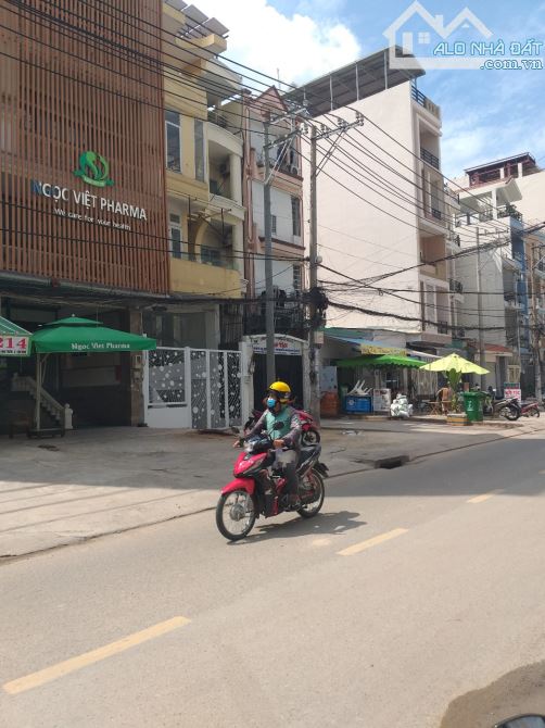 HXH đường Văn Chung, Tân Bình, 120tr/m2, giá Thương lượng