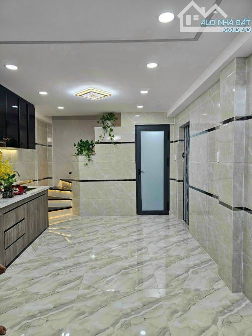 4.5 x16m mặt tiền đường hoà hảo phường 5 quận 10  giá 19 tỷ - 2