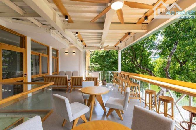 (HÀNG CỰC ĐỘC SIÊU HIẾM) TÒA 6T MẶT PHỐ TRÍCH SÀI - VỊ TRÍ ĐẮC ĐỊA ÔM TRỌN VIEW HỒ TÂY - 6