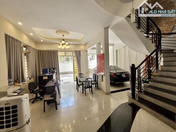 Biệt thự 200m2 Bình Thạnh, đường 8m vỉa hè Ven sông, giá chỉ 95tr/m2 - 6