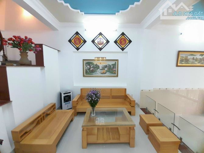 CHỦ BÁN LỖ NHÀ TRUNG TÂM CHÍ LINH 1T2L_72M2_HƯỚNG ĐN. CÓ GARA OTO GIÁ CHỈ CÒN 7,4 TỶ