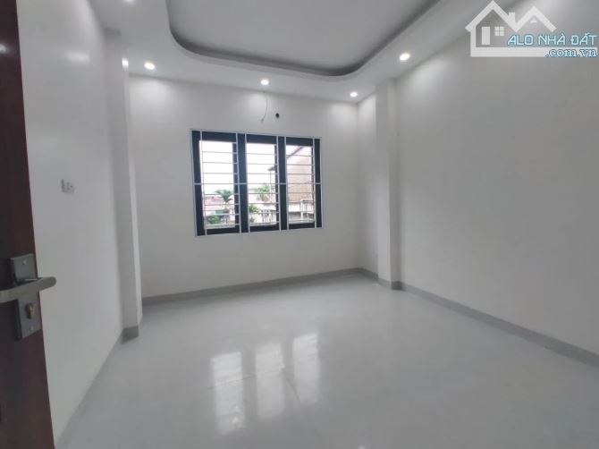 Bán gấp nhà mới,ô tô,kinh doanh Vân Canh - Nam Từ Liêm.DT 35m², 4T MT 3,5m, giá 3,8tỷ.