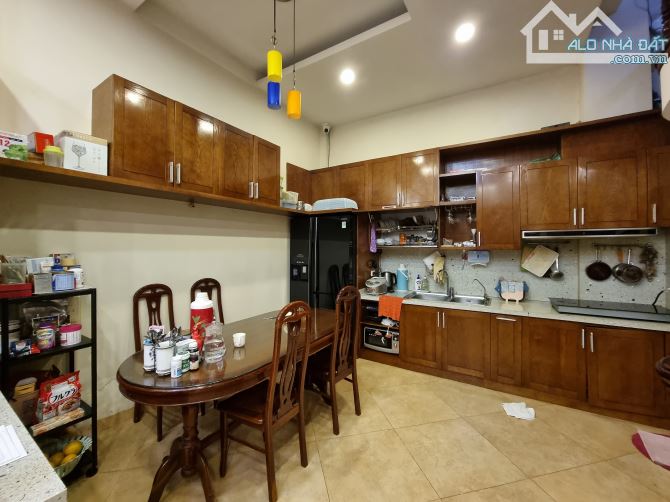 Bán nhà Yên Hòa Cầu Giấy, ô tô tránh, kd, 145m2, mt 8m, giá 33 tỷ - 1