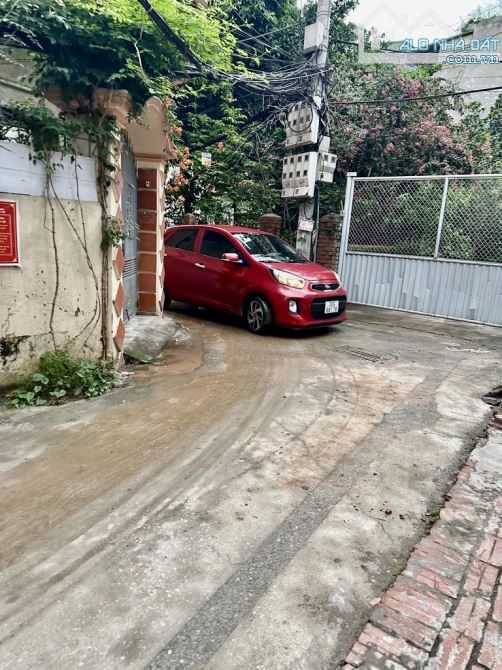 Bán nhà Ngọc Thuỵ 6 tầng 41m Mt 3,7m oto qua nhà, gần phố 10 tỷ hơn