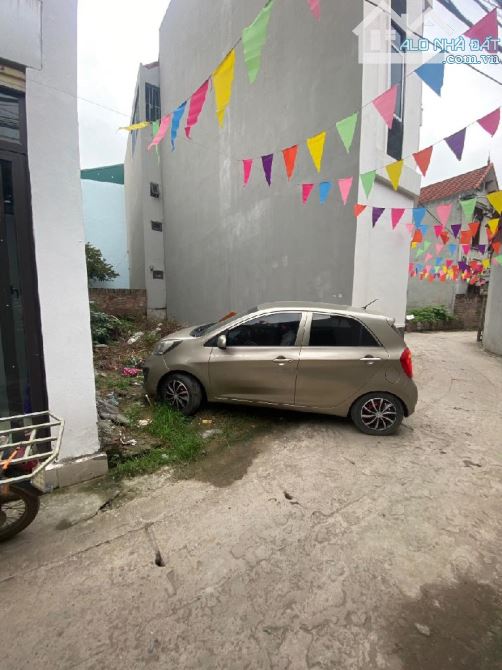 Bán gấp lô đất Đức Thượng Hoài Đức,ô tô 7 chỗ vào tận đất,mặt tiền rộng DT 45m2 nhỉnh 4tỷ - 1