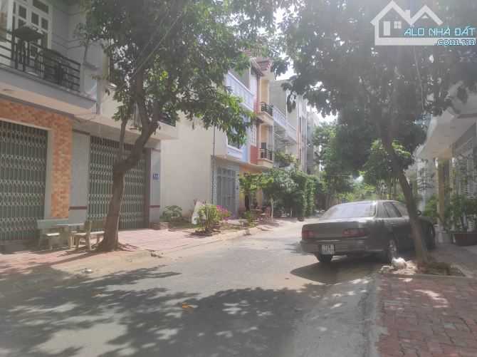 CHỦ BÁN LỖ NHÀ TRUNG TÂM CHÍ LINH 1T2L_72M2_HƯỚNG ĐN. CÓ GARA OTO GIÁ CHỈ CÒN 7,4 TỶ - 12