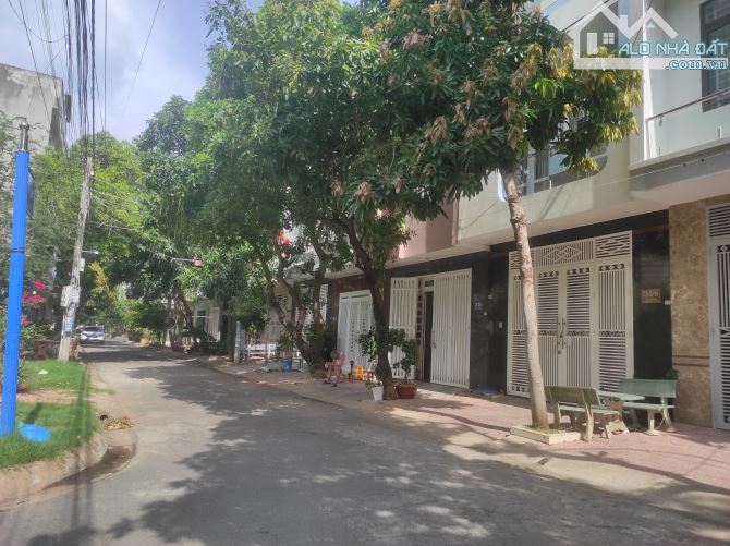 CHỦ BÁN LỖ NHÀ TRUNG TÂM CHÍ LINH 1T2L_72M2_HƯỚNG ĐN. CÓ GARA OTO GIÁ CHỈ CÒN 7,4 TỶ - 13