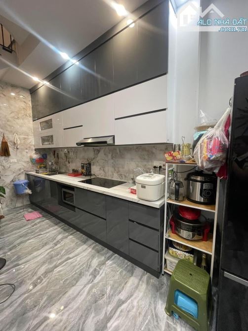 Không Xem hơi Phí ! Tôn Đức Thắng , Nhà mới Đẹp , ở luôn  - ngõ rộng thoáng - 2