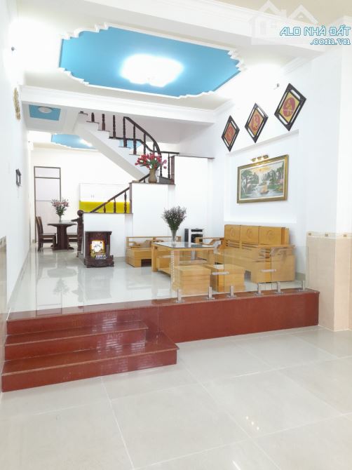 CHỦ BÁN LỖ NHÀ TRUNG TÂM CHÍ LINH 1T2L_72M2_HƯỚNG ĐN. CÓ GARA OTO GIÁ CHỈ CÒN 7,4 TỶ - 2