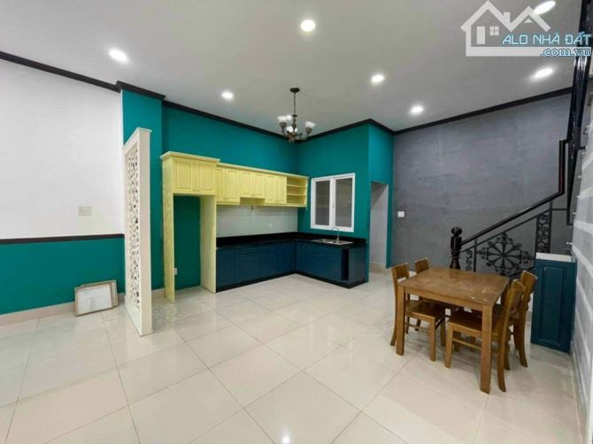Nhà căn góc rộng Nguyễn Văn Luông 49m2, 2 tầng BTCT 2 PN hẻm thông tứ phía - 2