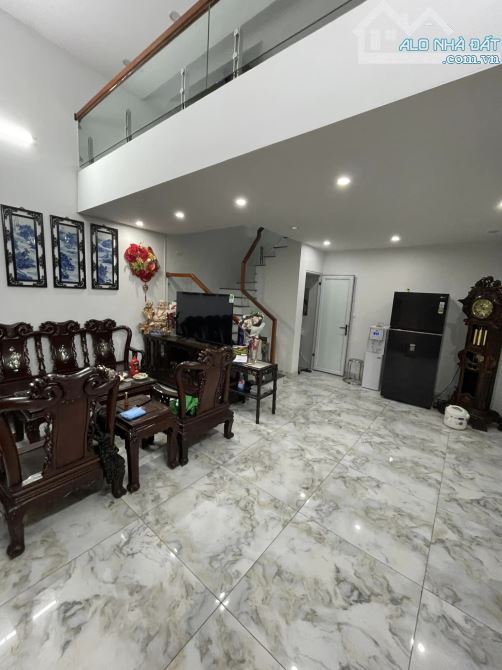 Nhà đẹp, gần ô tô tránh, Thịnh Hào1, Tôn Đức Thắng, Quốc Tử Giám, Đống Đa. 12,3 Tỷ. 45 m2 - 2