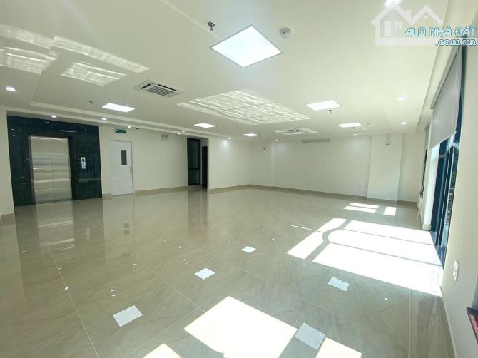 Bán toà nhà Nguyễn Thái Học Ba Đình 250m2 mặt tiền 8m giá 235 tỷ - 2