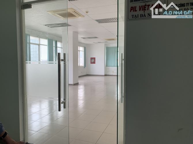 Văn phòng cho thuê chỉ 230.000đ/m2 bao điều hoà, VAT. LH: OFFICE DANANG