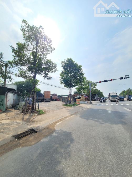 Bán đất 15.6x77m, mặt tiền Mỹ Phước Tân Vạn p.Tân Bình gần Vòng Xoay An Phú