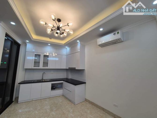 🤑 9 tỷ🤑 VIEW HỒ TÂY ( Tầng 7) THANG MÁY 🥰 44m². MT 6m. 🥰 Ngõ THÔNG KINH DOANH. VĂN CA