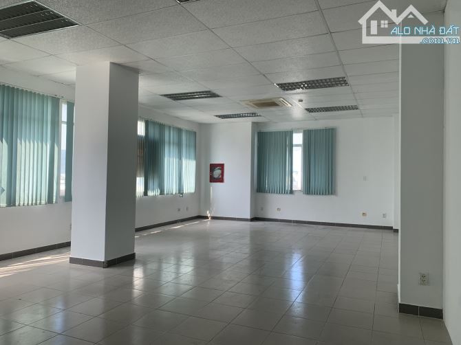 Văn phòng cho thuê chỉ 230.000đ/m2 bao điều hoà, VAT. LH: OFFICE DANANG - 1