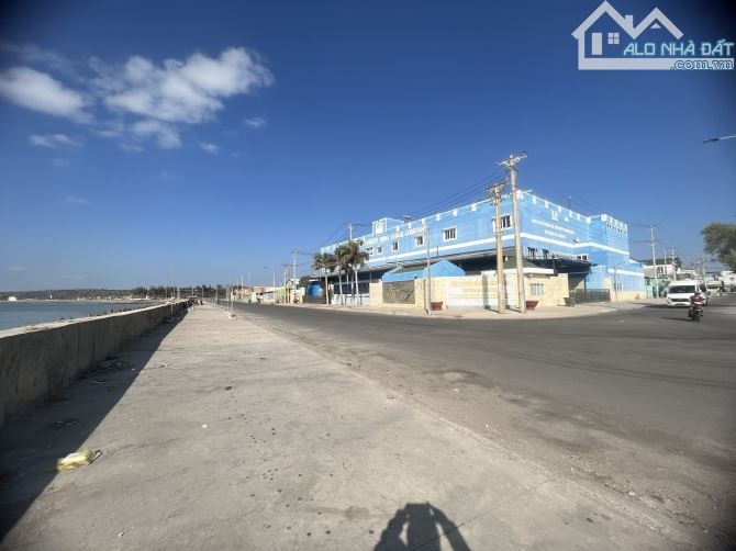 Bán 1441 m2 đất chế biến Thuỷ Sản khu công nghiệp Cảng Phan Thiết giá 10tr/m2 - 1