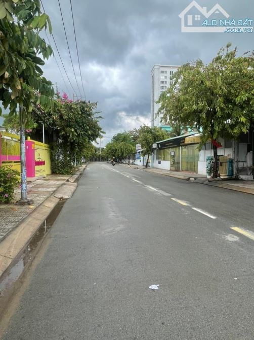 Xuất cảnh bán nhà 5 tầng 2 MT Nguyễn Văn Dung-Ng Oanh F6, DT 7x16m, thang máy giá 18 tỷ - 1