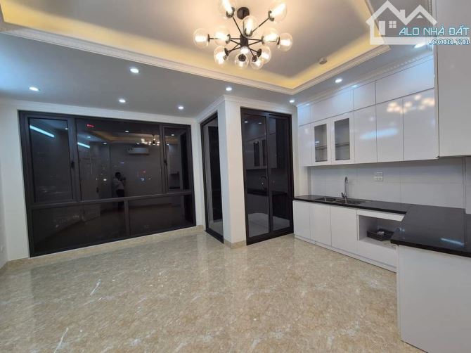 🤑 9 tỷ🤑 VIEW HỒ TÂY ( Tầng 7) THANG MÁY 🥰 44m². MT 6m. 🥰 Ngõ THÔNG KINH DOANH. VĂN CA - 1