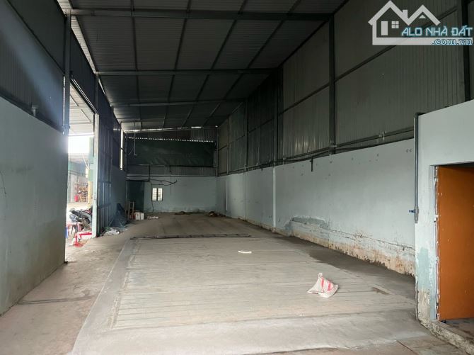 Kho xưởng 170m² có điện 3 pha, trong cụm kho đường Quốc Lộ 1A, có điện 3 pha - 3