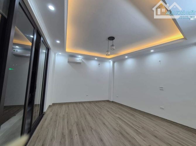 🤑 9 tỷ🤑 VIEW HỒ TÂY ( Tầng 7) THANG MÁY 🥰 44m². MT 6m. 🥰 Ngõ THÔNG KINH DOANH. VĂN CA - 8