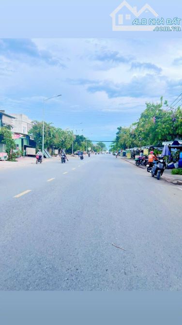 Cần bán 350m2 ( 7x50) đất mặt tiền Phạm Hùng, Thị Xã Hoà Thành