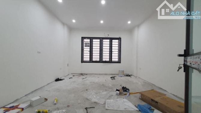 NHÀ 5 TẦNG NGUYỄN KHOÁI THÔNG ĐẠI ĐỒNG VĨNH HƯNG