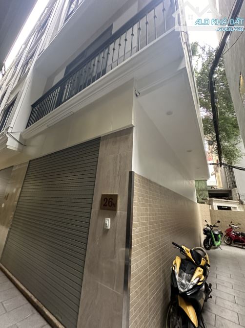 Chủ cho thuê nhà mới xây Giang Văn Minh 45m2 x 6 tầng co thang máy giá thuê 18tr