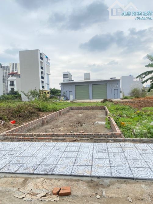 Bán gấp lô đất 50m2 mặt tiền 4.3m mặt đường 13m khu đất dịch vụ vân canh 25,2ha giá tốt - 1