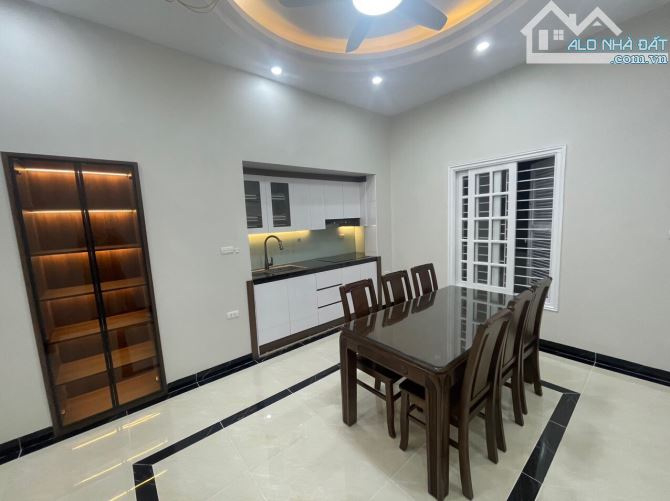 BÁN GẤP NHÀ NGUYỄN VĂN CỪ, 58M x 5T, LÔ GÓC, VỈA HÈ, ÔTÔ TRÁNH, FULL ĐỒ. NHỈNH 12 TỶ - 1
